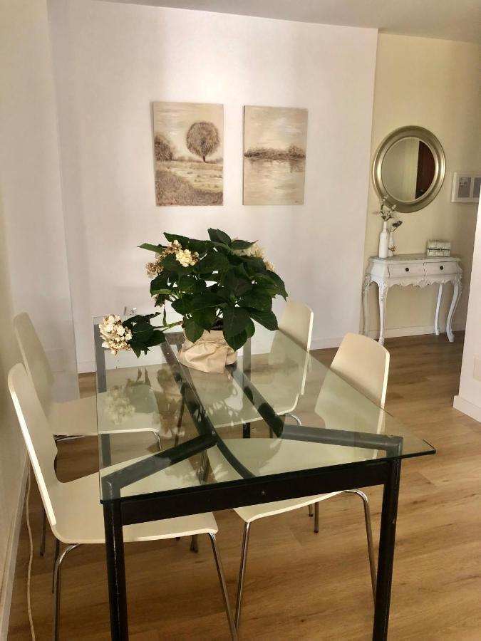 Habitacion Con Smart Tv En Piso Compartido Con Bano Privado O Compartido Malaga Sol Exterior photo
