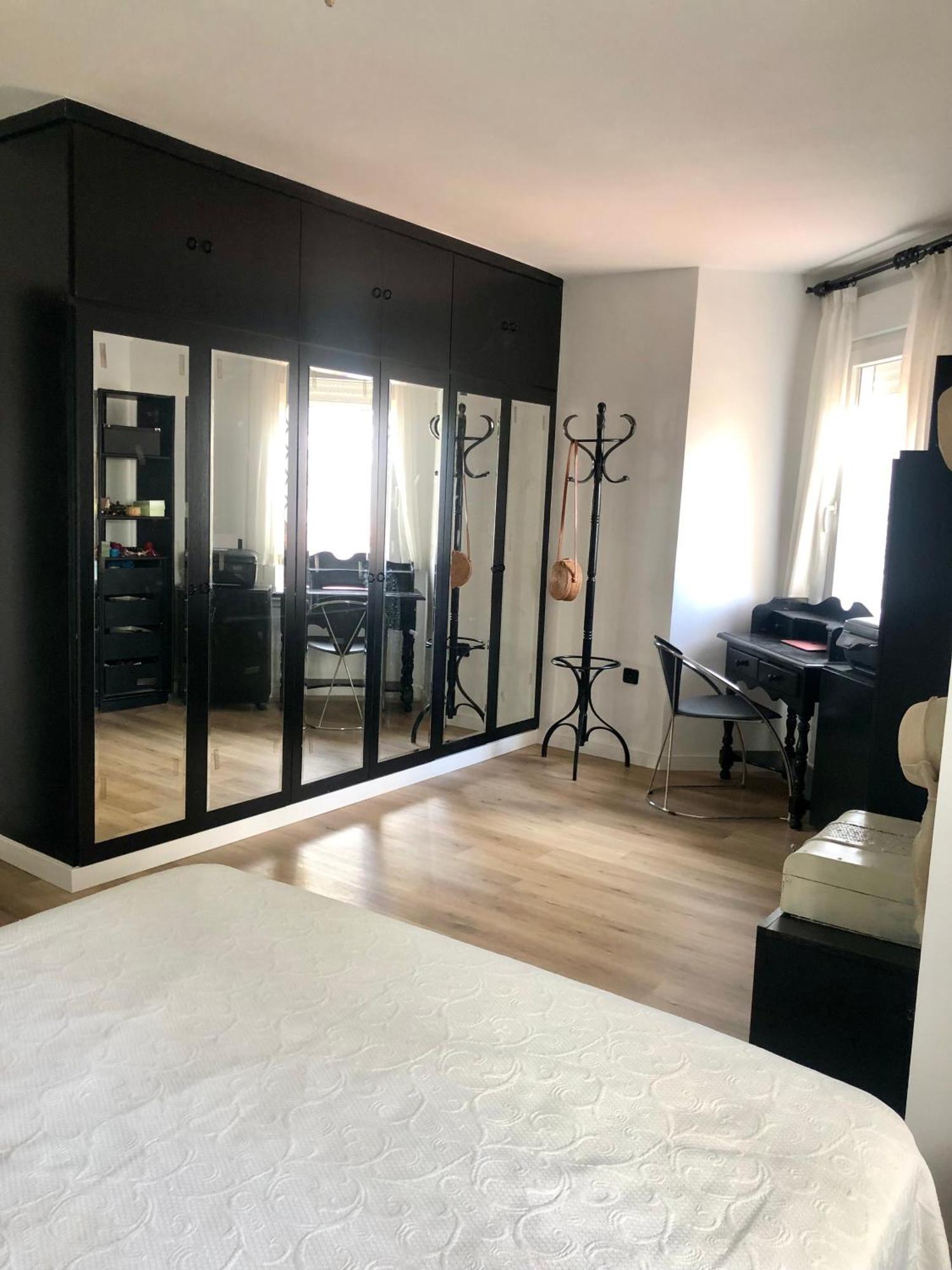 Habitacion Con Smart Tv En Piso Compartido Con Bano Privado O Compartido Malaga Sol Exterior photo
